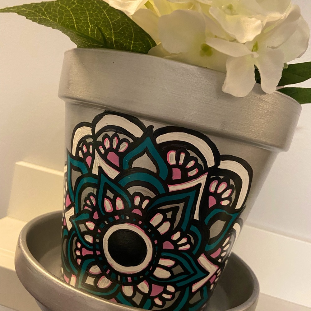 Flower Pot-Handpainted (Terra Cotta)